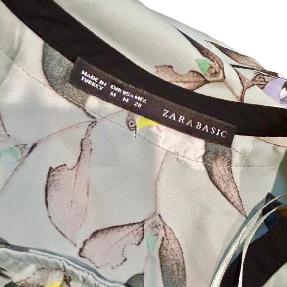 BIRDS Zara Blouse Top Sz Medium Green Long Sleeve V Neck Green - Picture 5 of 8